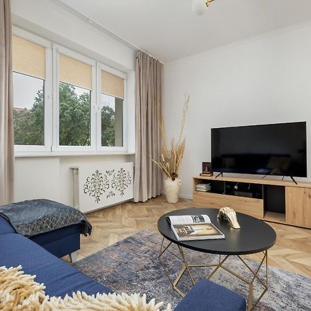 Beautiful One Bedroom Apartment Zamkowa By Rent Like Home Danzica Esterno foto