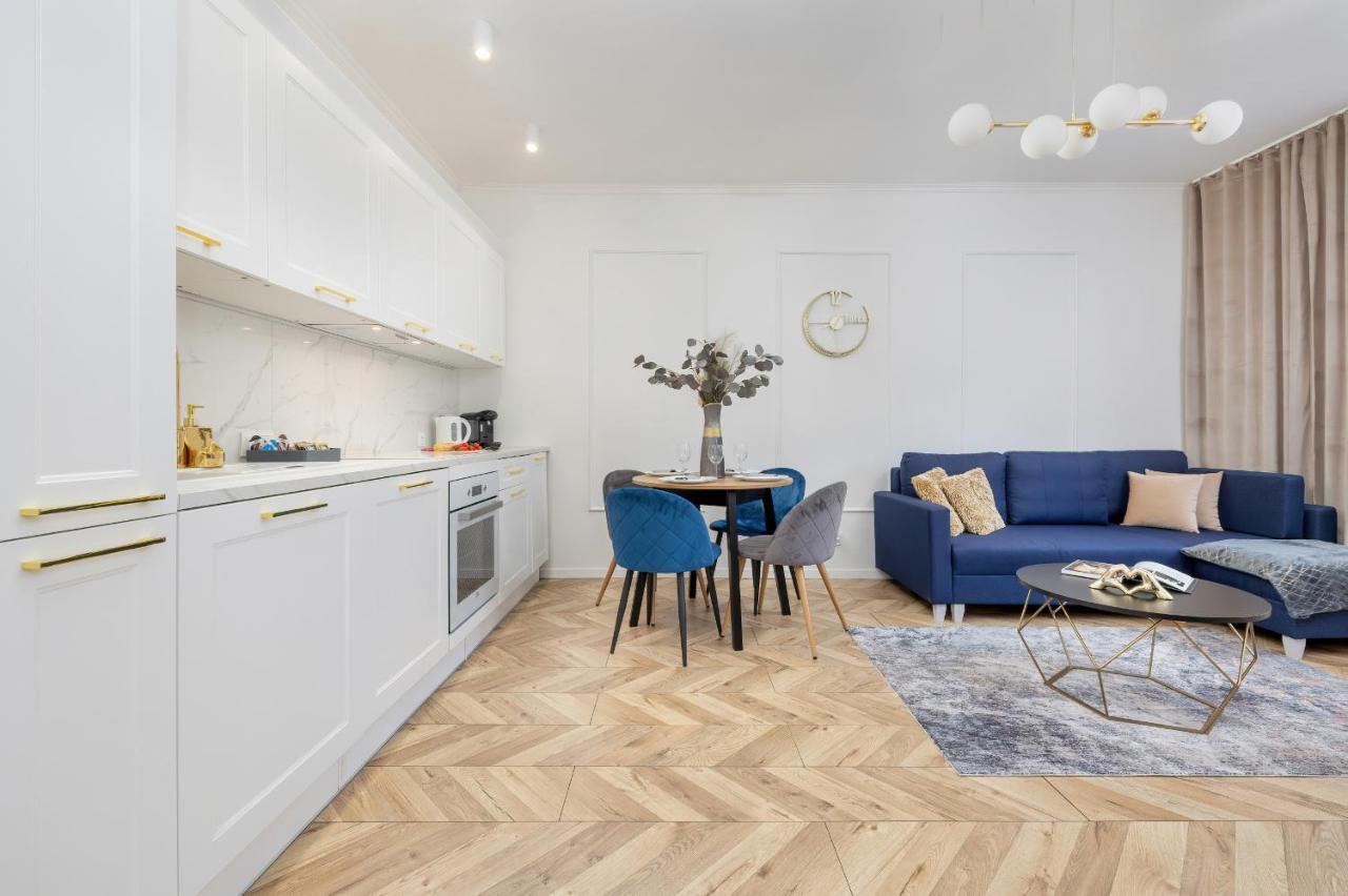 Beautiful One Bedroom Apartment Zamkowa By Rent Like Home Danzica Esterno foto