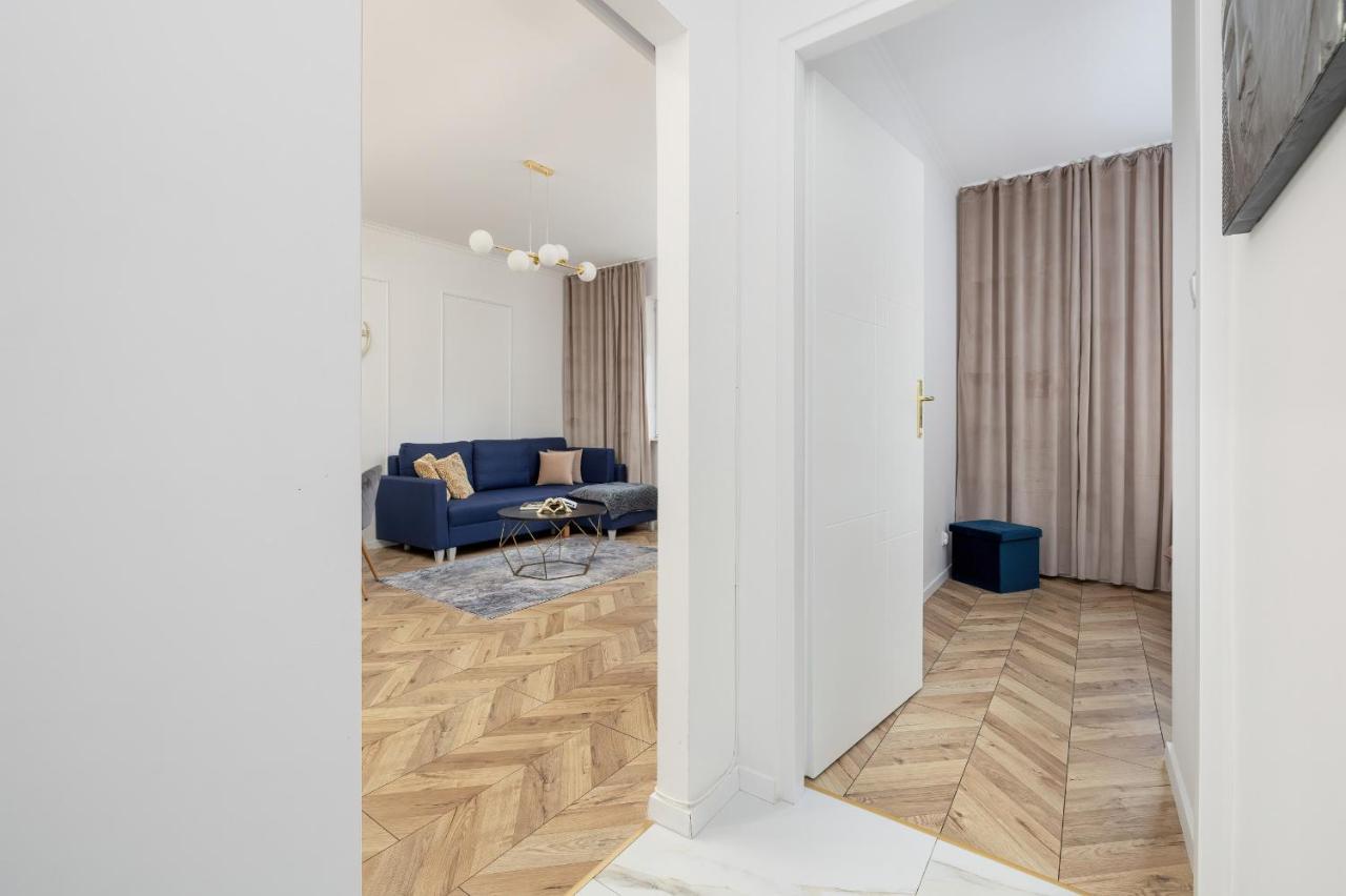 Beautiful One Bedroom Apartment Zamkowa By Rent Like Home Danzica Esterno foto